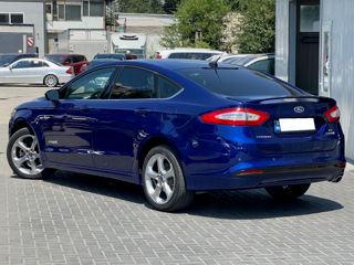 Ford Fusion foto 3