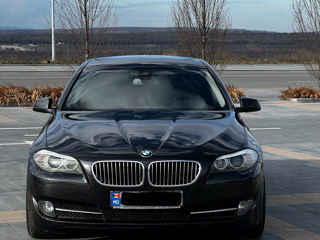 BMW 5 Series foto 2