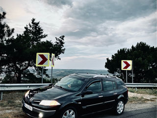 Renault Megane foto 1