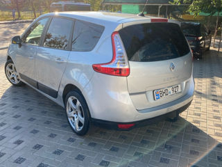 Renault Grand Scenic foto 3