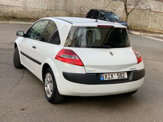 Renault Megane foto 3