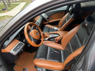 BMW 5 Series foto 6