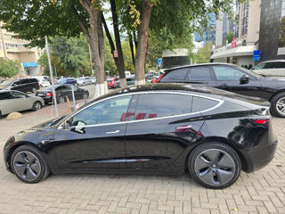 Tesla Model 3 foto 3