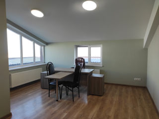 Apartament cu 5 camere sau mai multe, 176 m², Buiucani, Chișinău foto 8