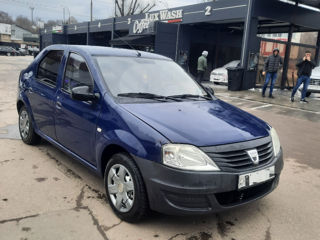 Dacia Logan foto 2