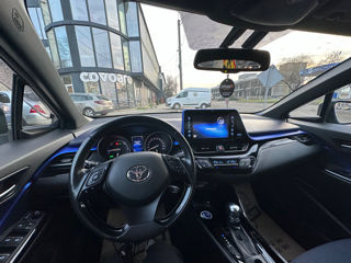 Toyota C-HR foto 3