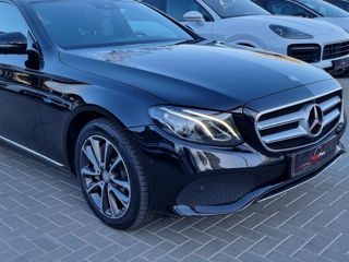 Mercedes E-Class foto 2