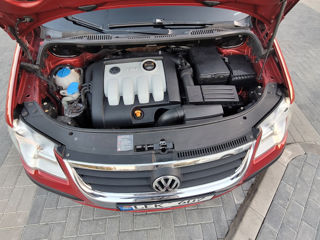 Volkswagen Touran foto 10