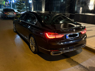 BMW 7 Series foto 4