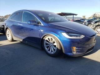 Tesla Model X foto 3