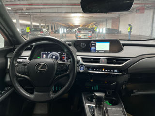 Lexus UX foto 5