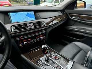 BMW 7 Series foto 14