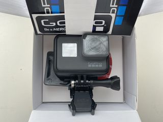 Продаётся новая GoPro 5 hero black.Снимает 4К. foto 1