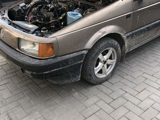 Piese auto, dezmembrare volkswagen passat 1989 1,8 benzin. Разборка, razborca foto 4