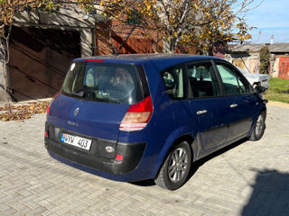 Renault Grand Scenic foto 3