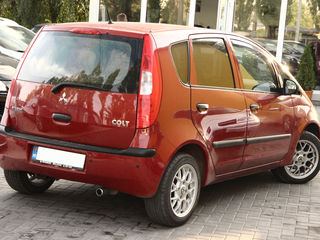 Mitsubishi Colt foto 3