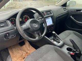 Volkswagen Jetta foto 10