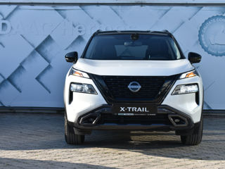 Nissan X-Trail foto 2