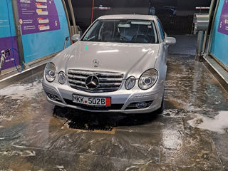 Mercedes E-Class foto 2