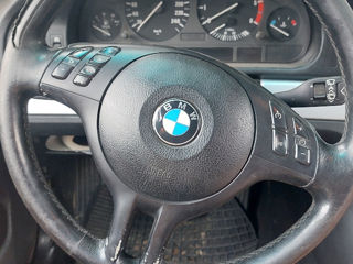 BMW 5 Series foto 3