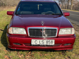 Mercedes C-Class