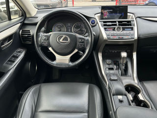 Lexus NX Series foto 8