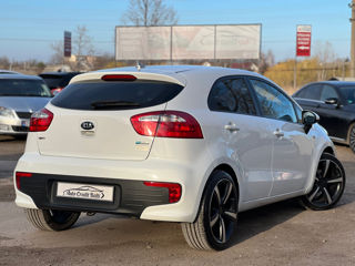 KIA Rio foto 2