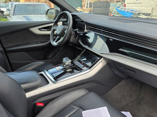 Audi Q8 foto 11