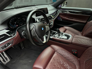 BMW 7 Series foto 6