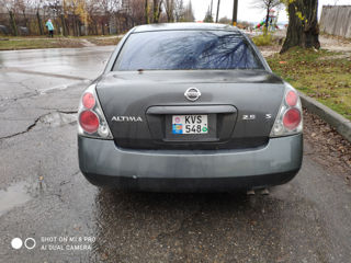 Nissan Altima foto 6