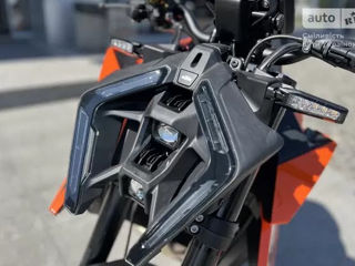 KTM Duke 990  2024 foto 4