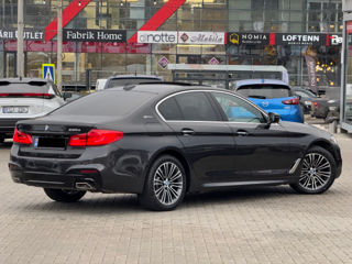 BMW 5 Series foto 4