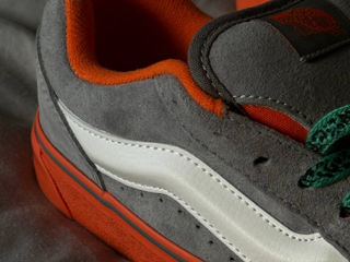 Vans KNU Skool Grey/Orange Unisex foto 4