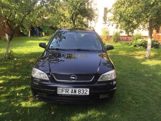 Opel Astra foto 1