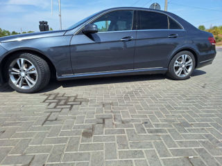 Mercedes E-Class foto 4