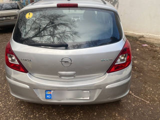 Opel Corsa foto 2