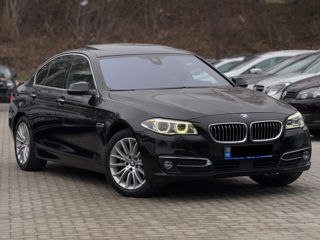 BMW 5 Series foto 4