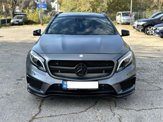 Mercedes GLA foto 2