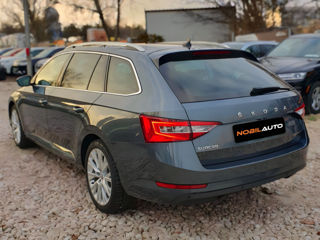 Skoda Superb foto 3