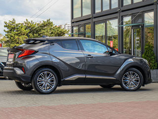 Toyota C-HR foto 2