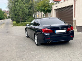 BMW 5 Series foto 3