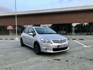 Toyota Auris foto 2