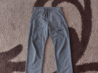 Pantaloni Nike