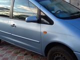 Volkswagen Sharan foto 1