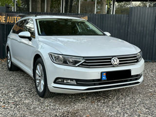 Volkswagen Passat foto 3