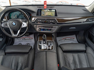 BMW 7 Series foto 14