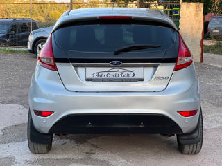 Ford Fiesta foto 7