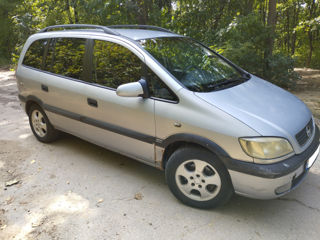 Opel Zafira foto 5