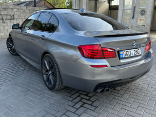 BMW 5 Series foto 2