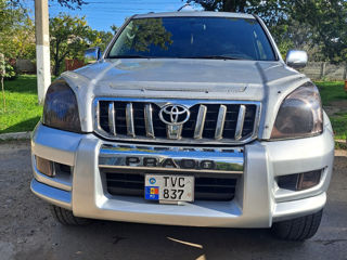 Toyota Land Cruiser Prado foto 2